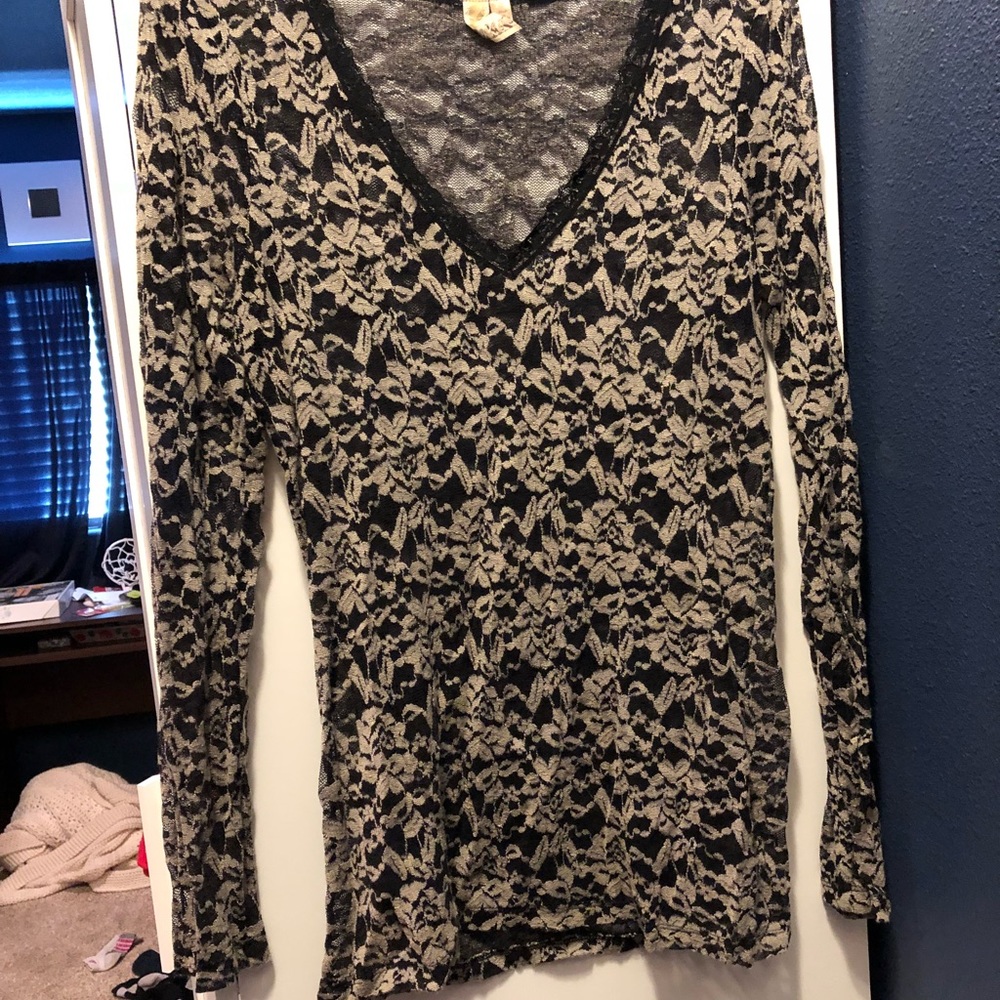 Mesh long sleeve shirt